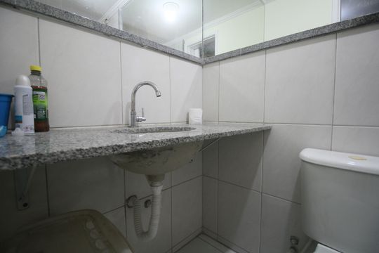 Banheiro de apartamento para alugar com 3 quartos, 62m² em Morumbi, São Paulo