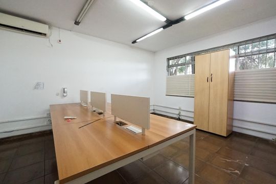 Sala de casa para alugar com 5 quartos, 426m² em Vila Monumento, São Paulo
