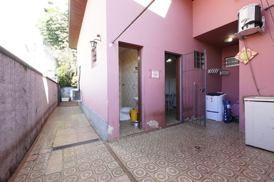 Quintal de casa para alugar com 5 quartos, 426m² em Vila Monumento, São Paulo