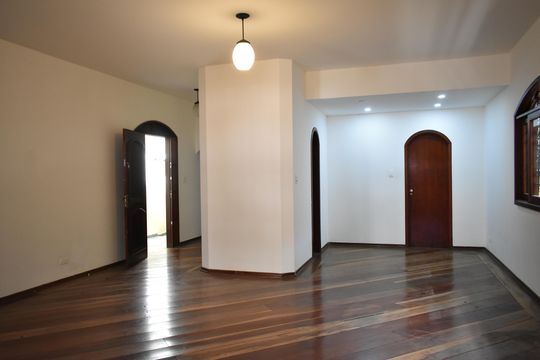 Sala de casa à venda com 4 quartos, 234m² em Vila da Saúde, São Paulo