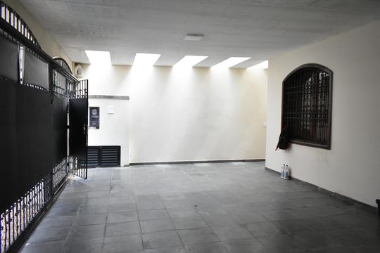 Garagem de casa à venda com 4 quartos, 234m² em Vila da Saúde, São Paulo