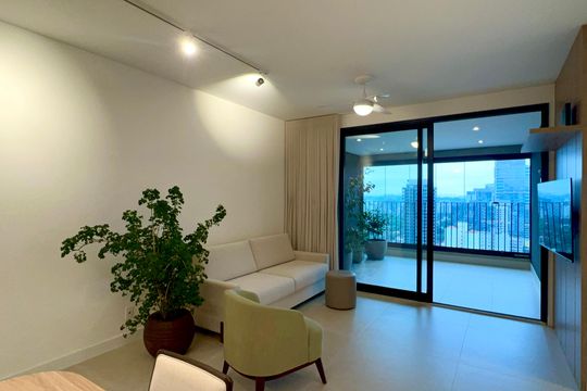 Sala de apartamento à venda com 2 quartos, 82m² em Pinheiros, São Paulo