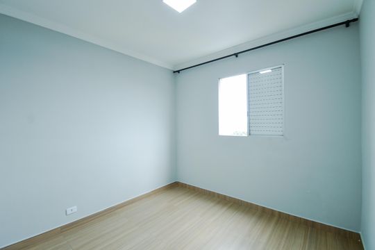 Quarto 2  de apartamento para alugar com 2 quartos, 58m² em Jardim Bela Vista, Guarulhos