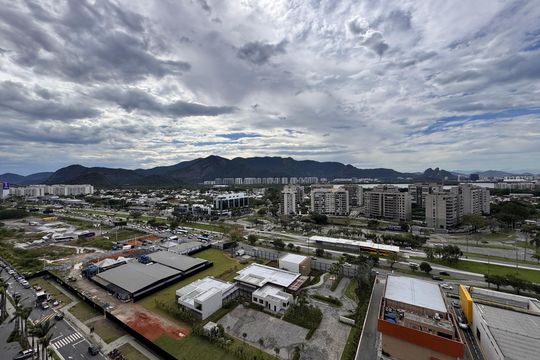 Varanda de apartamento para alugar com 3 quartos, 130m² em Barra da Tijuca, Rio de Janeiro