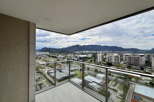 Varanda de apartamento para alugar com 3 quartos, 130m² em Barra da Tijuca, Rio de Janeiro