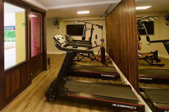 Área comum - Academia de apartamento à venda com 3 quartos, 200m² em Batel, Curitiba
