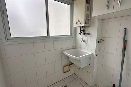 Área de Serviço de apartamento para alugar com 2 quartos, 49m² em Santo Amaro, São Paulo