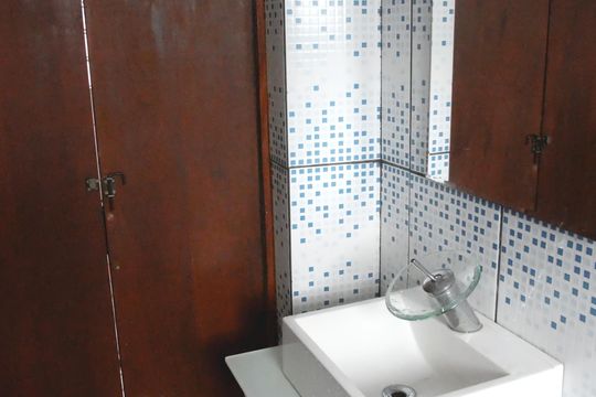 Banheiro de apartamento à venda com 2 quartos, 47m² em Grajaú, São Paulo