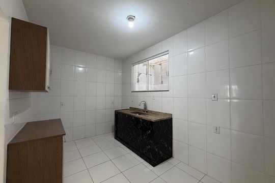 Cozinha  de casa de condomínio para alugar com 3 quartos, 130m² em Taquara, Rio de Janeiro