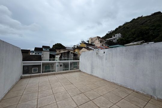 Cobertura de casa de condomínio para alugar com 3 quartos, 130m² em Taquara, Rio de Janeiro