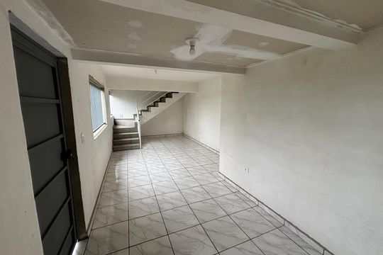Quartinho de casa à venda com 2 quartos, 126m² em Vila Moderna, Ribeirão Pires