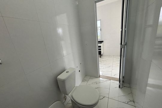 Banheiro de casa à venda com 2 quartos, 126m² em Vila Moderna, Ribeirão Pires