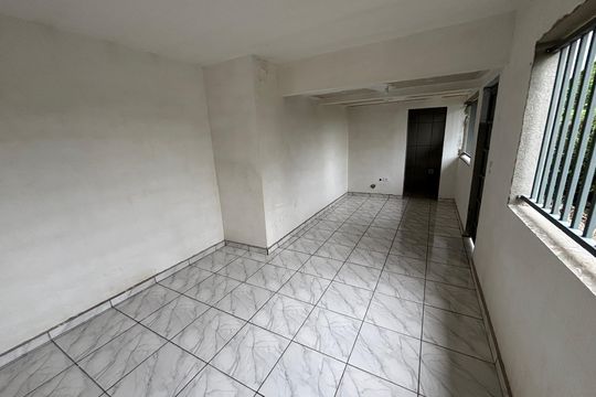 Quartinho de casa à venda com 2 quartos, 126m² em Vila Moderna, Ribeirão Pires