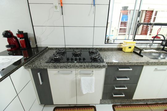 Cozinha de casa para alugar com 2 quartos, 190m² em Jardim Maria Eugenia, Sorocaba