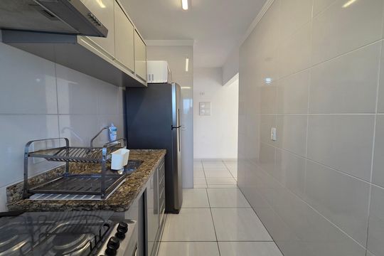 Cozinha de apartamento para alugar com 2 quartos, 58m² em Vila Antartica, Praia Grande