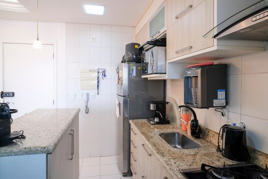 Cozinha de apartamento à venda com 2 quartos, 52m² em Campestre, São Caetano do Sul