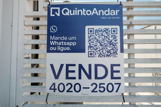 Fachada de casa à venda com 3 quartos, 119m² em Jardim Fernandes, São Paulo