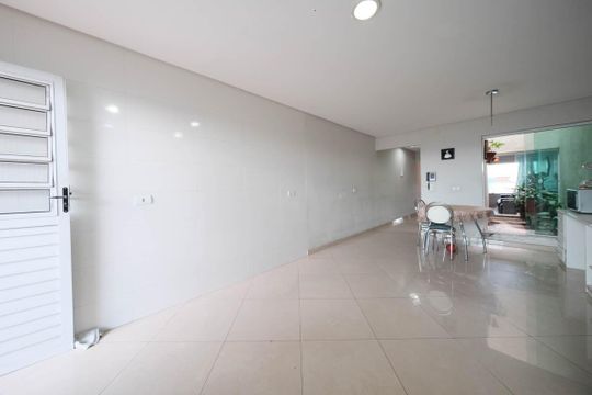 Cozinha e Área de Serviço de casa à venda com 3 quartos, 119m² em Jardim Fernandes, São Paulo