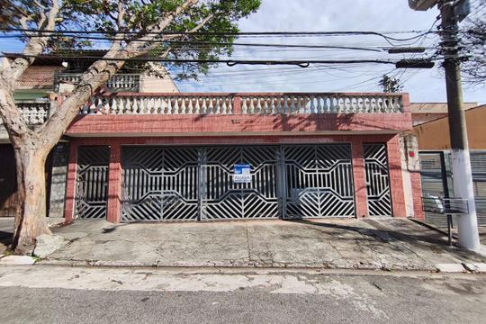 Fachada de casa para alugar com 3 quartos, 75m² em Engenheiro Goulart, São Paulo