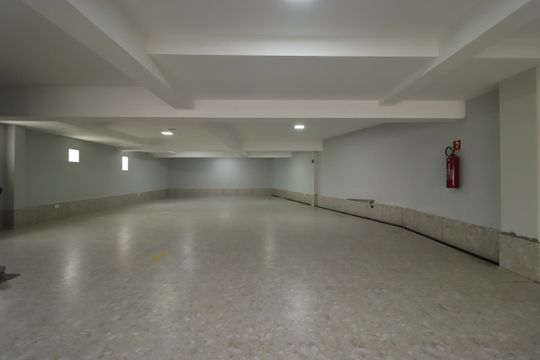 Garagem de apartamento à venda com 2 quartos, 57m² em Jardim Pilar, Santo André