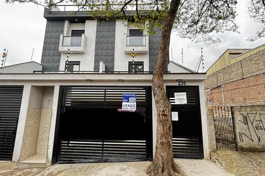 Fachada de apartamento à venda com 2 quartos, 57m² em Jardim Pilar, Santo André