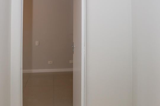 Corredor de apartamento para alugar com 1 quarto, 50m² em Vila Leopoldina, São Paulo
