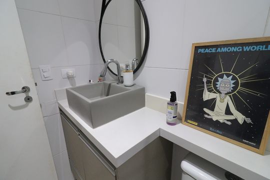 Banheiro de apartamento à venda com 1 quarto, 71m² em Vila Castelo, São Paulo