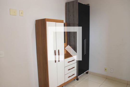 Quarto de apartamento para alugar com 2 quartos, 65m² em Jardim Ipe, Goiânia