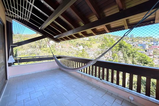 Suíte 3 varanda  de casa para alugar com 7 quartos, 400m² em Pantanal, Florianópolis