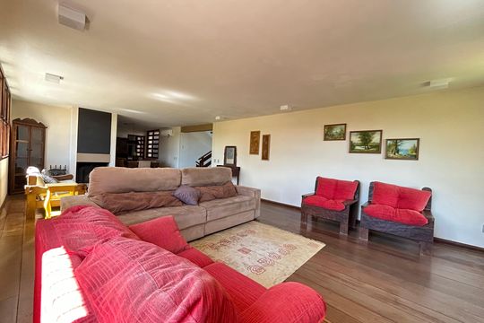 Sala  de casa para alugar com 7 quartos, 400m² em Pantanal, Florianópolis