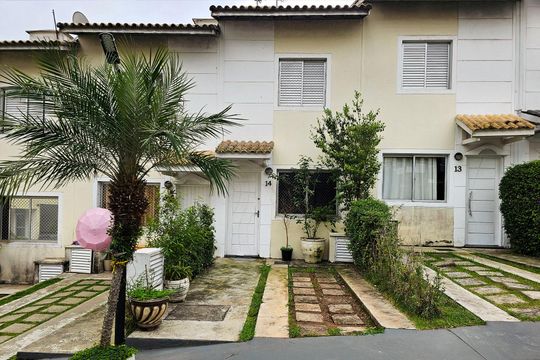 Fachada de casa de condomínio para alugar com 2 quartos, 110m² em Campo Limpo, São Paulo
