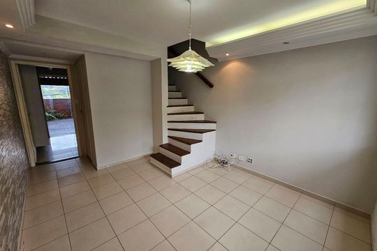 Casa de Condomínio para alugar com 2 quartos, 110m² em Campo Limpo, São Paulo