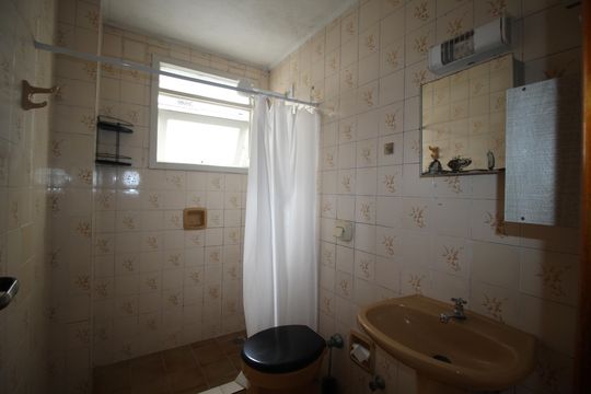 Banheiro de apartamento para alugar com 1 quarto, 51m² em Bom Fim, Porto Alegre