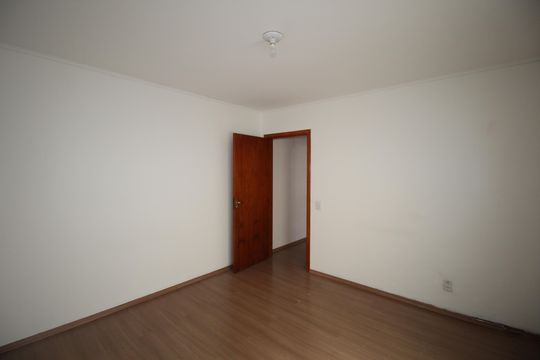 Quarto 1 de apartamento para alugar com 1 quarto, 51m² em Bom Fim, Porto Alegre