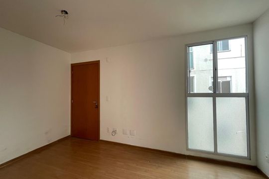 Apartamento à venda com 2 quartos, 40m² em Santos Dumont, São Leopoldo
