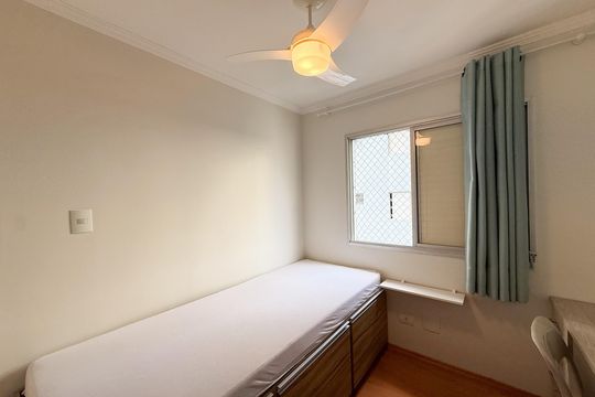 Quarto de apartamento para alugar com 2 quartos, 55m² em São Domingos, São Paulo