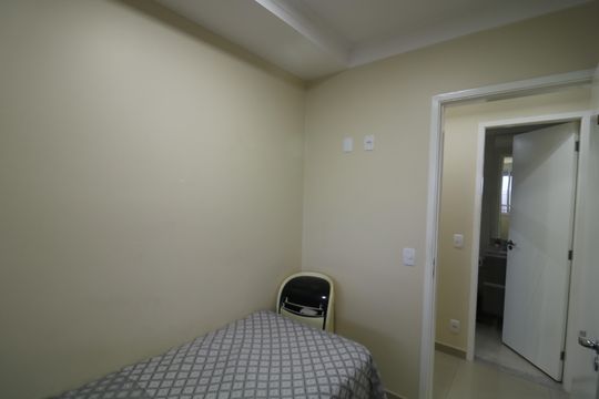 Quarto de apartamento para alugar com 2 quartos, 72m² em Vila Ema, São Paulo