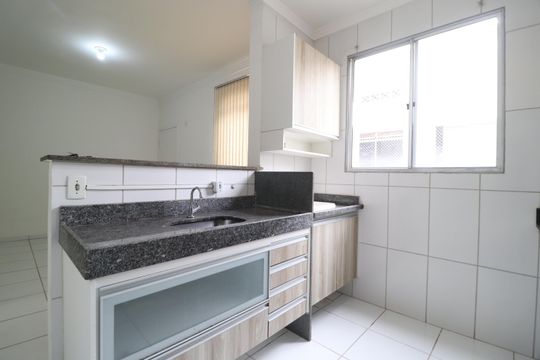 Cozinha de apartamento para alugar com 2 quartos, 45m² em Shopping Park, Uberlândia