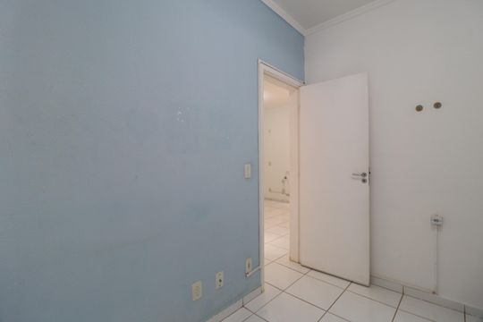 Quarto 1 de apartamento para alugar com 2 quartos, 45m² em Shopping Park, Uberlândia