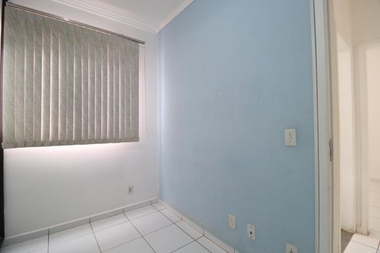 Quarto 1 de apartamento para alugar com 2 quartos, 45m² em Shopping Park, Uberlândia