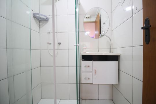 Banheiro de apartamento para alugar com 2 quartos, 42m² em Super Quadra Morumbi, São Paulo