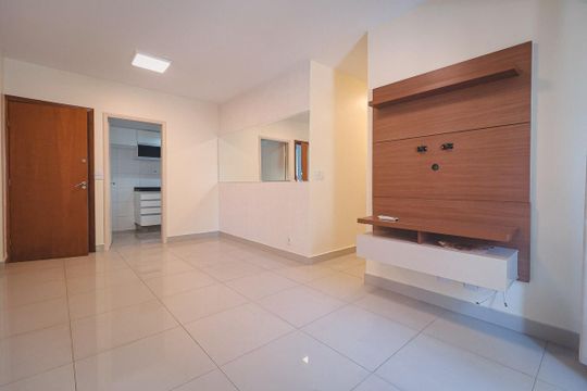Sala de apartamento à venda com 3 quartos, 67m² em Setor Bela Vista, Goiânia