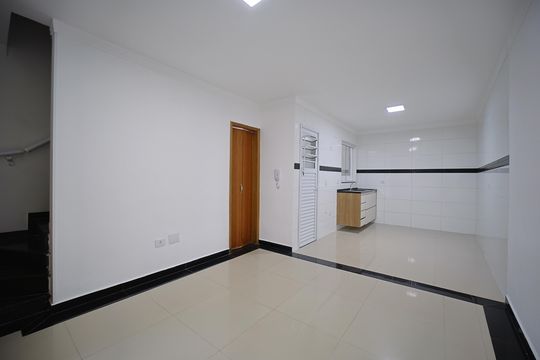 Sala de casa de condomínio para alugar com 2 quartos, 57m² em Vila Buenos Aires, São Paulo