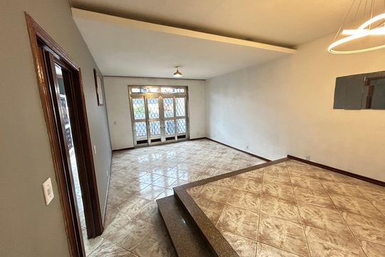 Casa para alugar com 3 quartos, 250m² em Maria da Graça, Rio de Janeiro