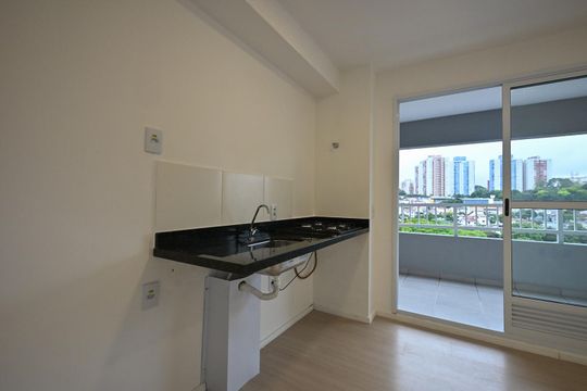 Cozinha de apartamento para alugar com 2 quartos, 35m² em Vila Sonia, São Paulo