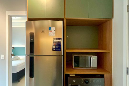 Cozinha de apartamento para alugar com 1 quarto, 25m² em Vila Nova Conceição, São Paulo
