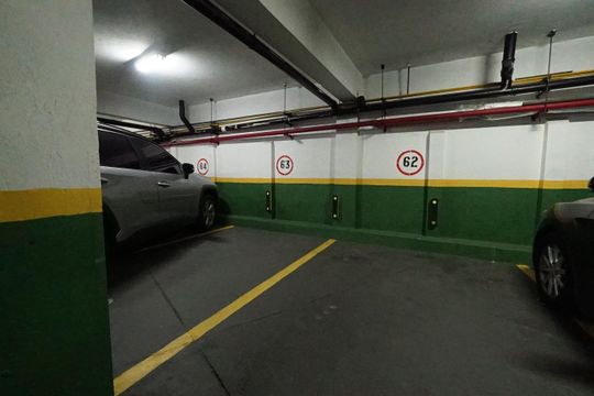 Garagem de apartamento para alugar com 3 quartos, 240m² em Aclimação, São Paulo