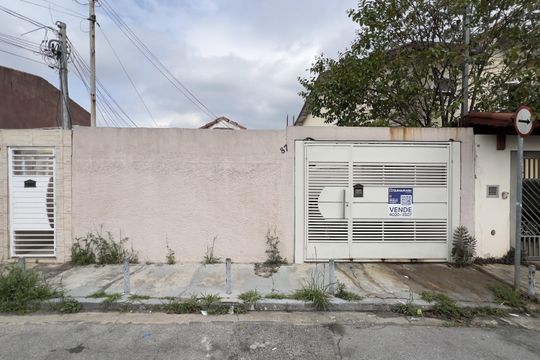 Fachada com placa grande de casa para alugar com 2 quartos, 200m² em Jardim Eusonia, Guarulhos