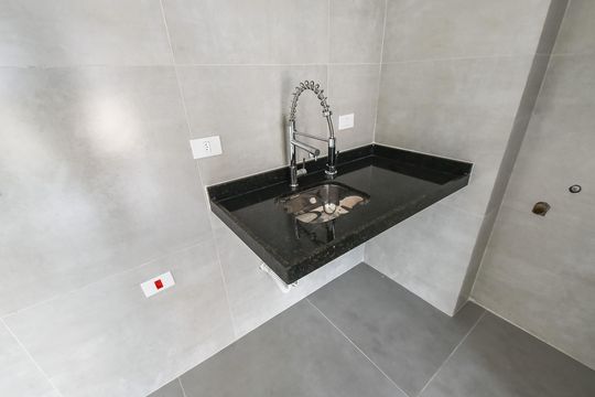 Cozinha de apartamento à venda com 1 quarto, 28m² em Bela Vista, São Paulo
