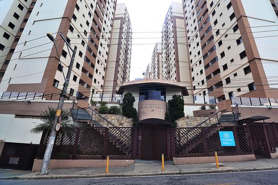 Fachada de apartamento para alugar com 3 quartos, 75m² em Vila Apiai, Santo André